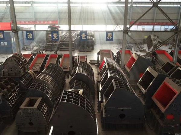 广西矿石重锤破碎机介绍