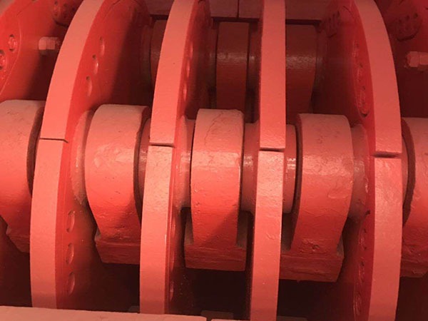 上海斗式移动破碎机租赁