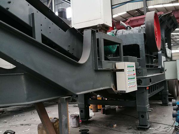 福建小型移动重锤破碎机孙工谈