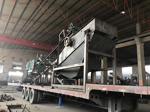 湖南履带重锤破碎机设计案例