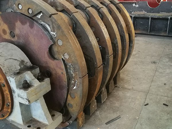 海南小型轮胎式移动破碎机建筑垃圾