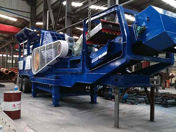 内蒙古矿山重锤破碎机图纸