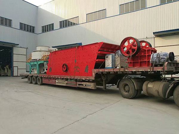 海南大型二手移动破碎机工作视频