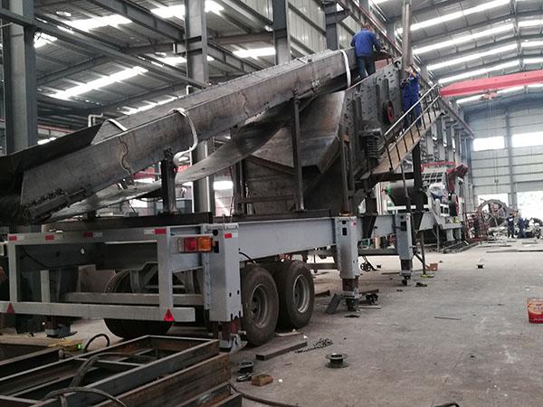 河北半重锤破碎机移动破碎