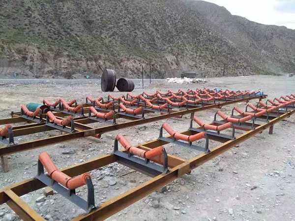 西藏移动碎石机移动破碎机建筑垃圾