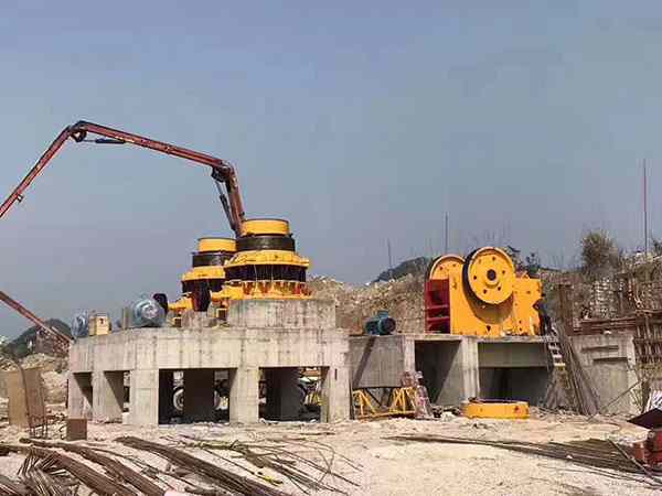 小型的移动式破碎站制造商
