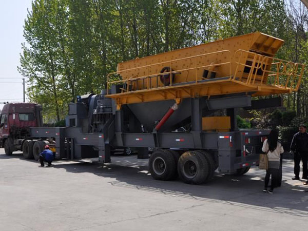 小型移动碎石机