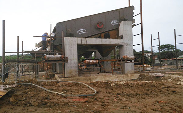 移动碎石破碎机